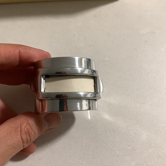 𝅺POTTERY Barn Placecard Napkin Rings Silver Tone- like new- set of 4 - Picture 5 of 11